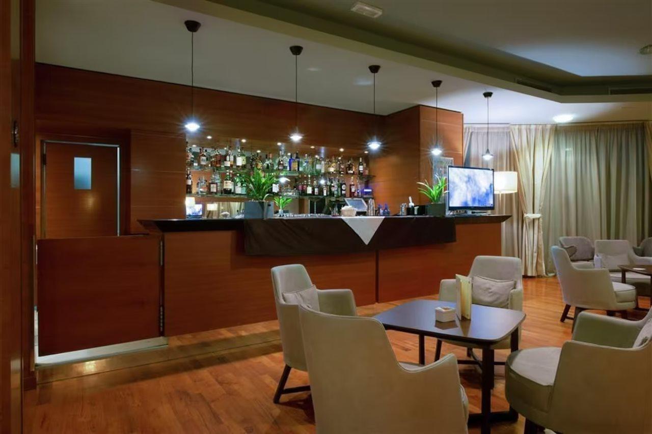 Dolce By Wyndham Milan Malpensa Hotel Somma Lombardo Bagian luar foto