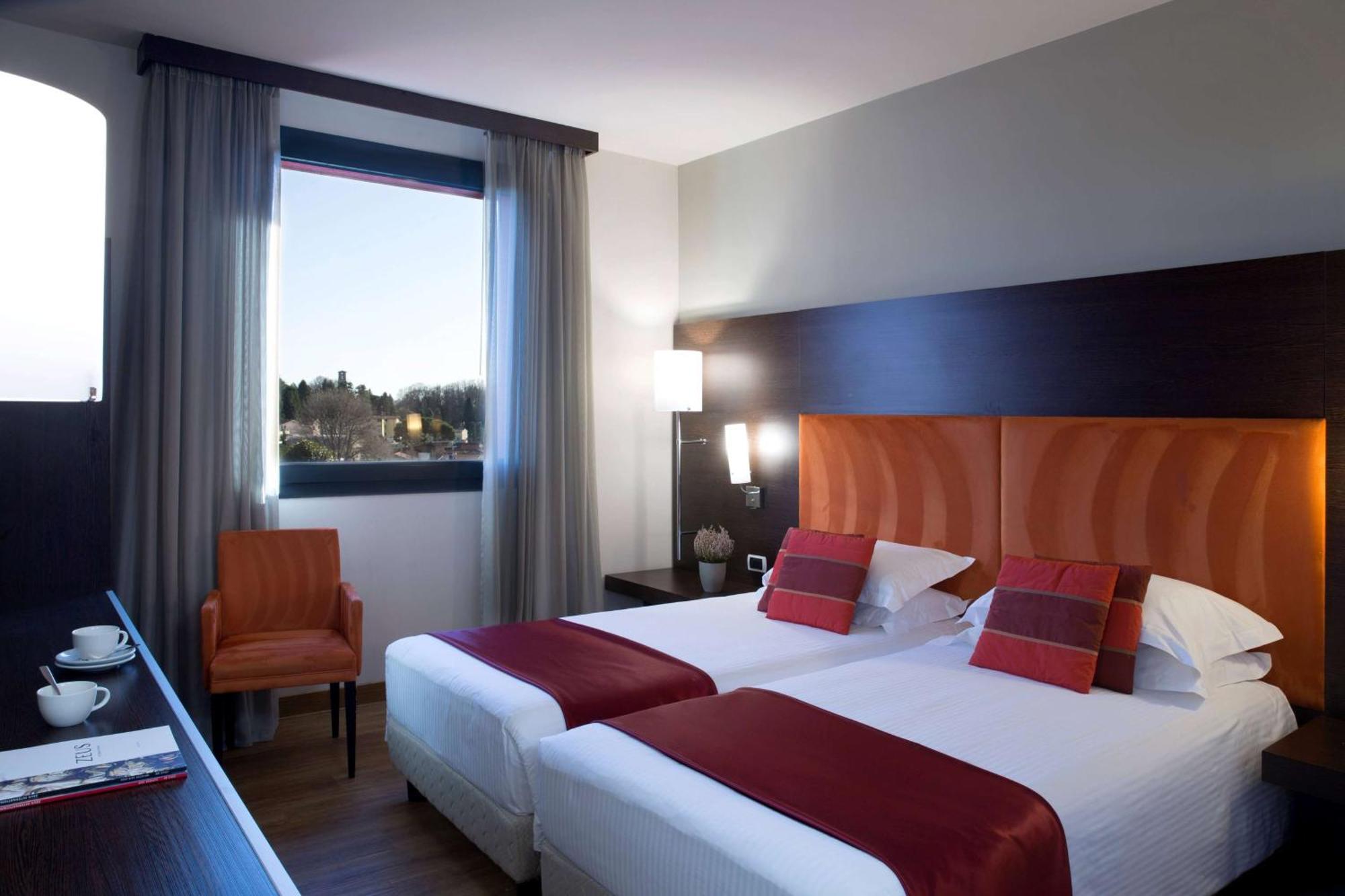 Dolce By Wyndham Milan Malpensa Hotel Somma Lombardo Bagian luar foto
