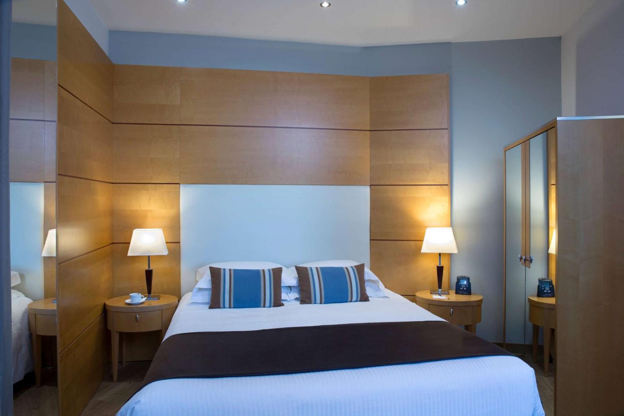 Dolce By Wyndham Milan Malpensa Hotel Somma Lombardo Bagian luar foto