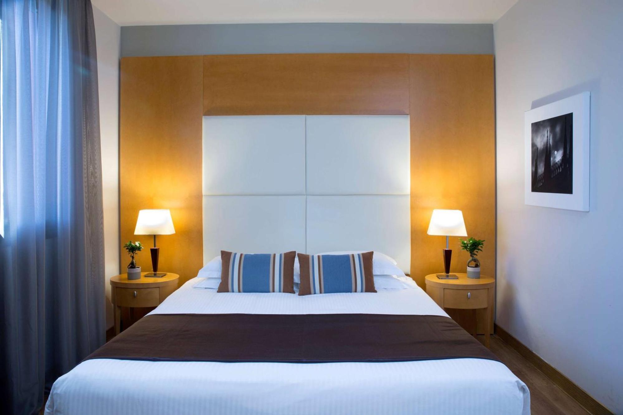 Dolce By Wyndham Milan Malpensa Hotel Somma Lombardo Bagian luar foto