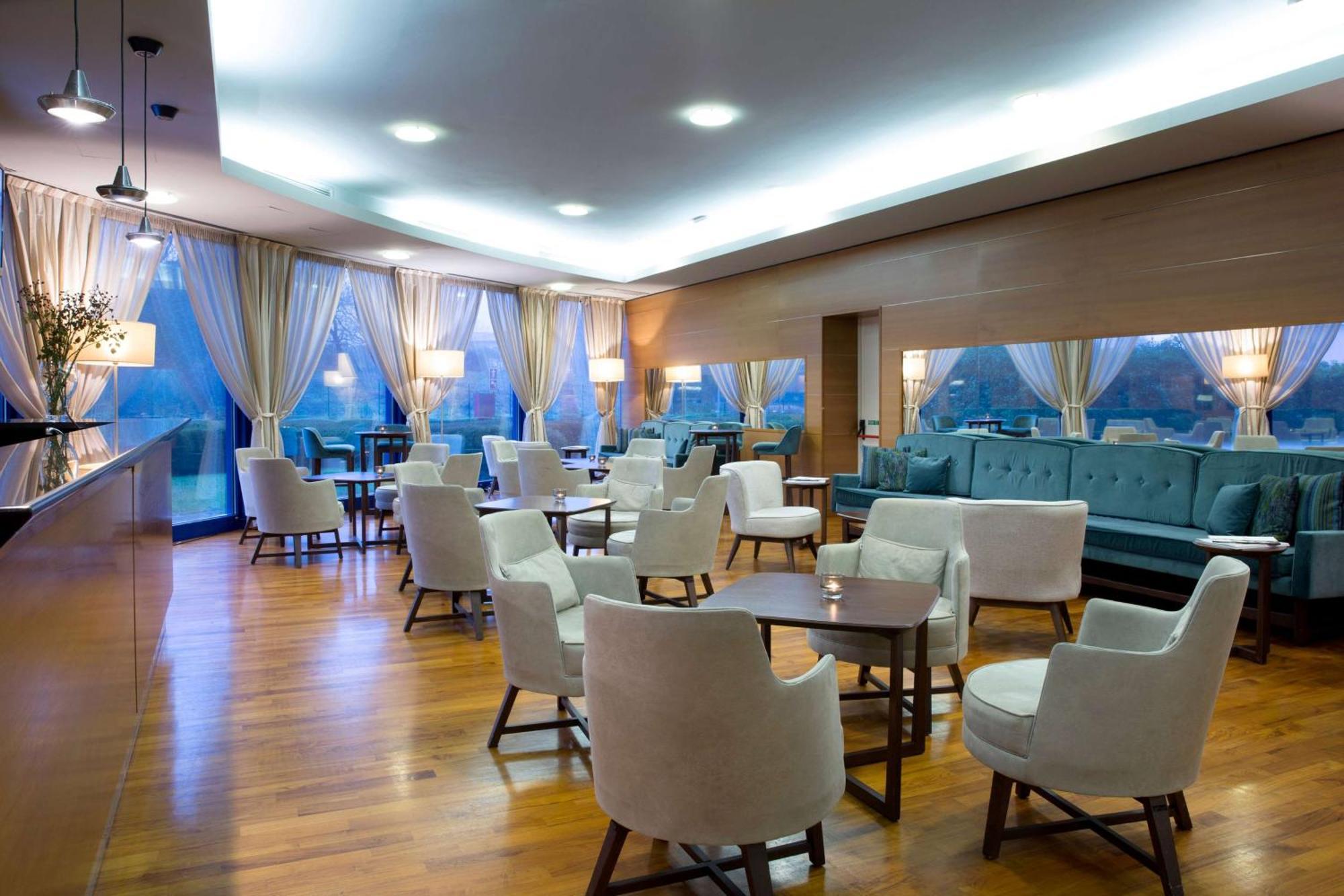 Dolce By Wyndham Milan Malpensa Hotel Somma Lombardo Bagian luar foto