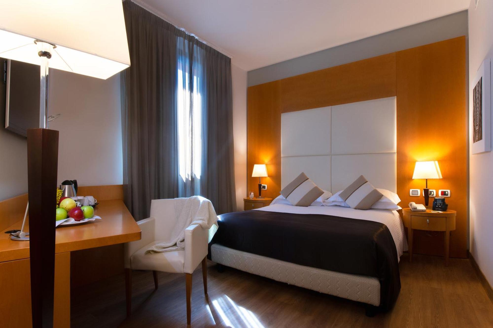 Dolce By Wyndham Milan Malpensa Hotel Somma Lombardo Bagian luar foto
